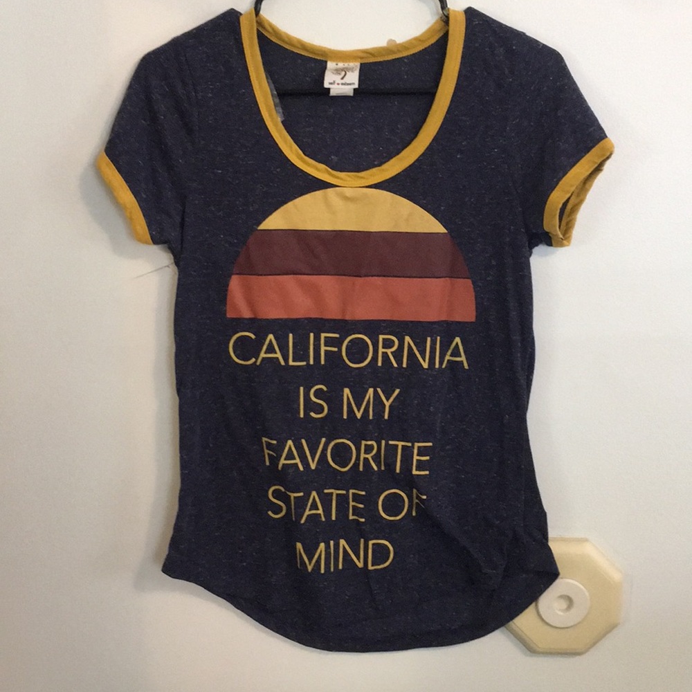 Tee shirt